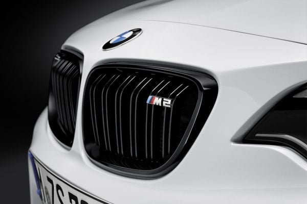 bmw-m2-gets-m-performance-parts-treatment-at-2015-sema-photo-gallery_2