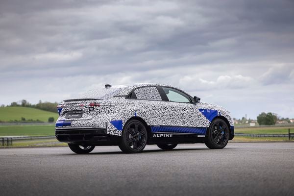 Alpine A390 review rijtest