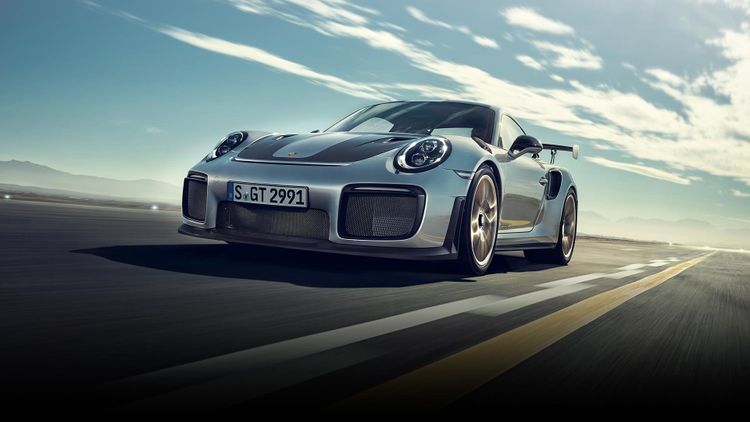 700-pk-porsche-911-gt2-rs-002