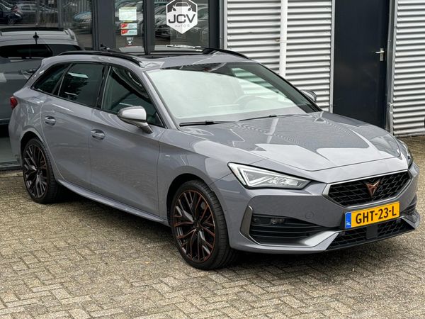 Jonge sportieve plug-in hybride voor het gezin kost nu helft van nieuwprijs