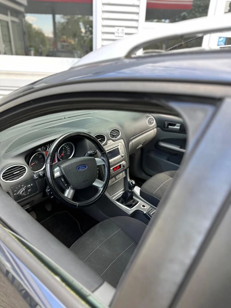 Nooit meer krabben met deze occasion: spotgoedkope gezinsauto van 2.000 euro heeft voorruitverwarming