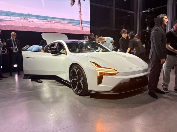 Kan de Polestar 5 jou uit de Porsche houden?
