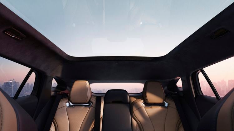 BMW en Audi pas op! Deze premium Renault Filante is luxer dan je denkt