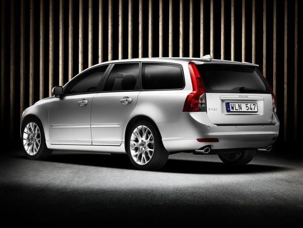 Volvo V50 T5