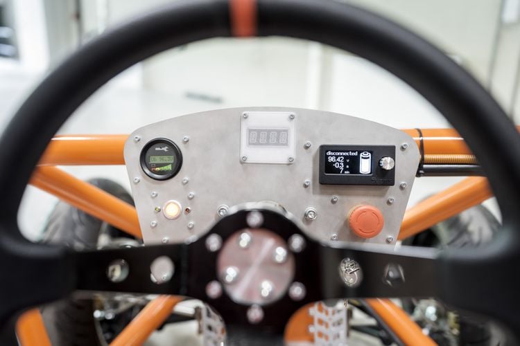 Dashboard van de YKS1
