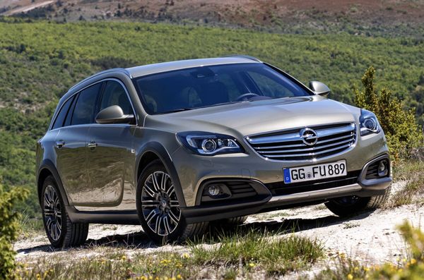 Gezinsauto stationwagen SUV occasion tweedehands auto ruim stoer 4x4 4WD AWD vierwielaandrijving