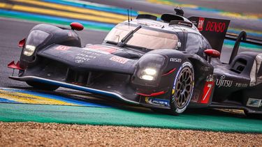 epa11414736 The Toyota GR010 - Hybrid car (Starting no. 7) of team Toyota Gazoo Racing driven by Jose Maria Lopez of Argentina Kamui Kobayashi and Nyck de Vries of Netherlands, in action during the 92nd edition of the 24 Hours of Le Mans race in Le Mans, France, 16 June 2024.  EPA/CHRISTOPHE PETIT TESSON