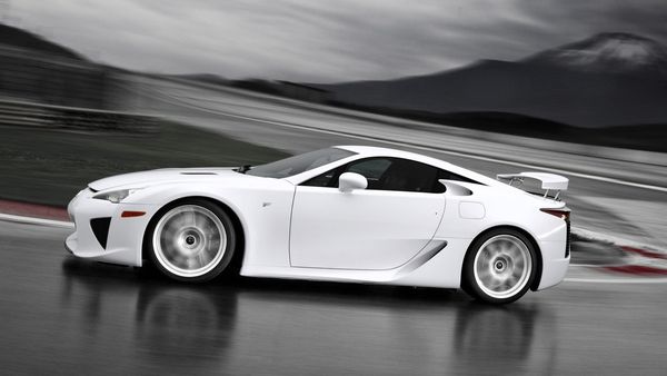Lexus LFA