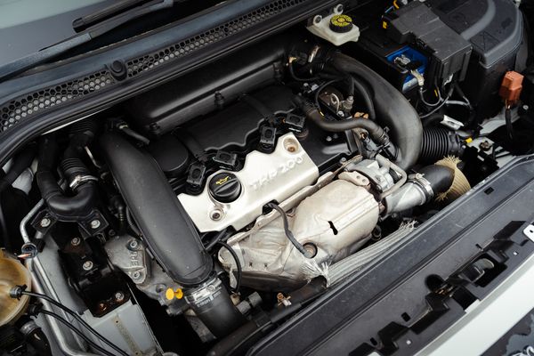 Deze betaalbare en superleuke Franse sportauto duft niemand te kopen, is dat terecht?