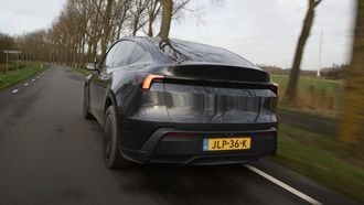 Tesla Model Y Standard rijtest test review