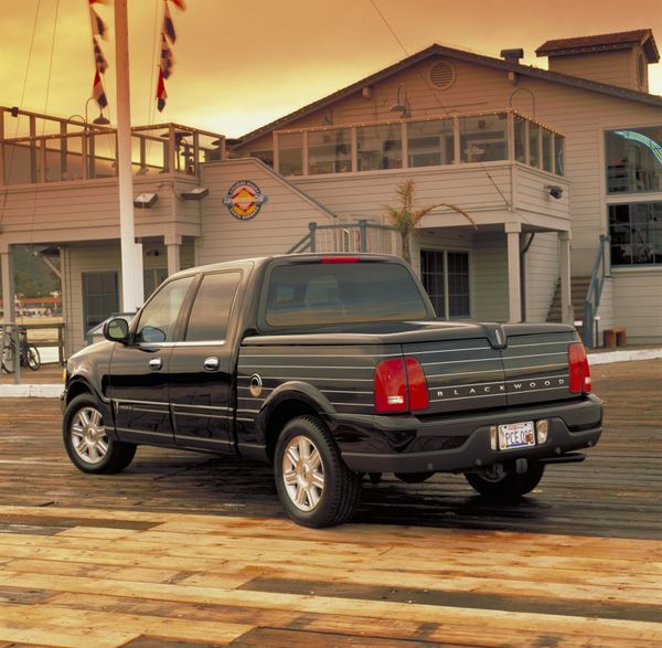 Lincoln Blackwood, occasions