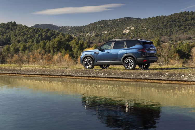 Dacia Bigster Hybrid 155