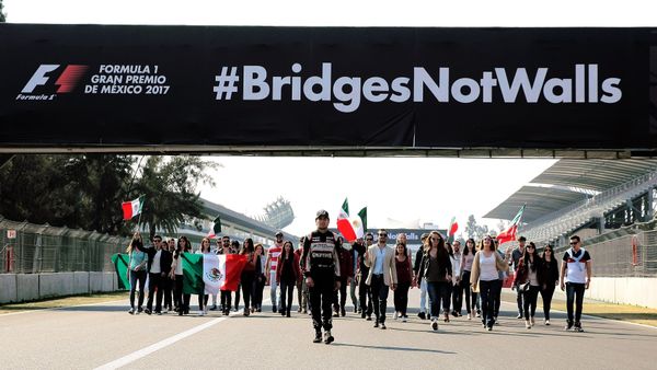 Sergio Perez in protest tegen Trump