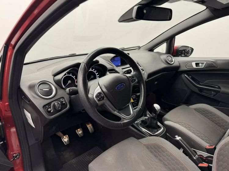 Ford Fiesta occasion tweedehands auto hatchback
