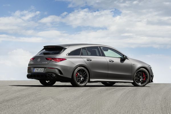 Mercedes-AMG CLA 45 4MATIC+ Shooting Brake