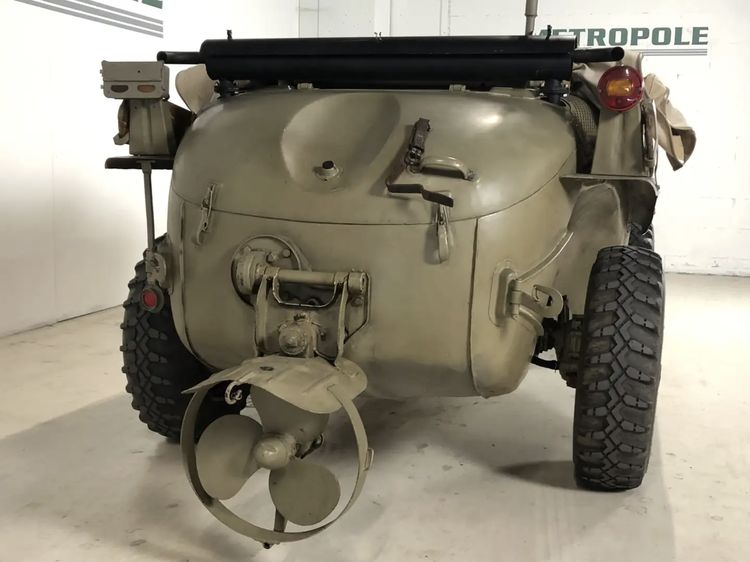 Volkswagen Schwimmwagen occasion tweedehands auto varen rijden amfibievoertuig duurste Volkswagen VW Nederland