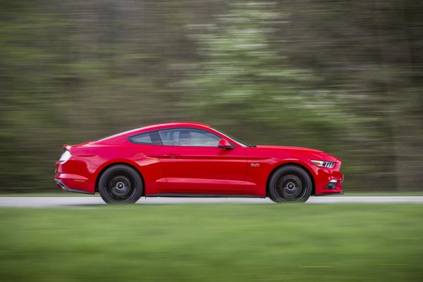 Ford Mustang 006
