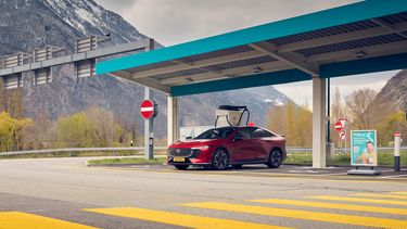 elektrische auto EV vakantie buitenland laden laadpaal laadpalen laadtarief laadtarieven blokkeertarief blokkeertarieven kleeftarief boete