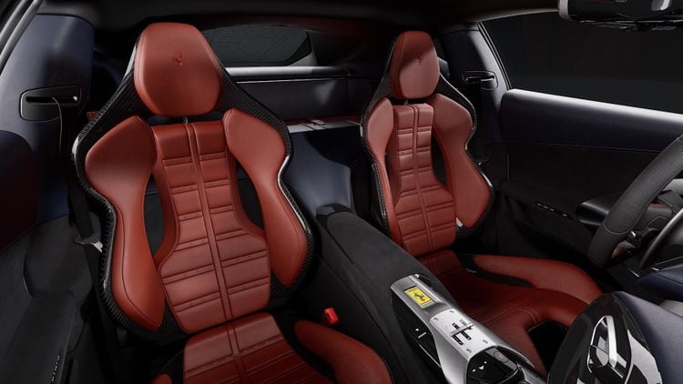 Duik in de prijslijst Ferrari 12Cilindri
