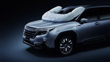 Subaru airbag exterieurairbag fietser fietsers voetgangersairbag voetganger
