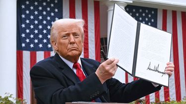 Hoe extreem veel geld wij mislopen door Trump’s auto-heffingen