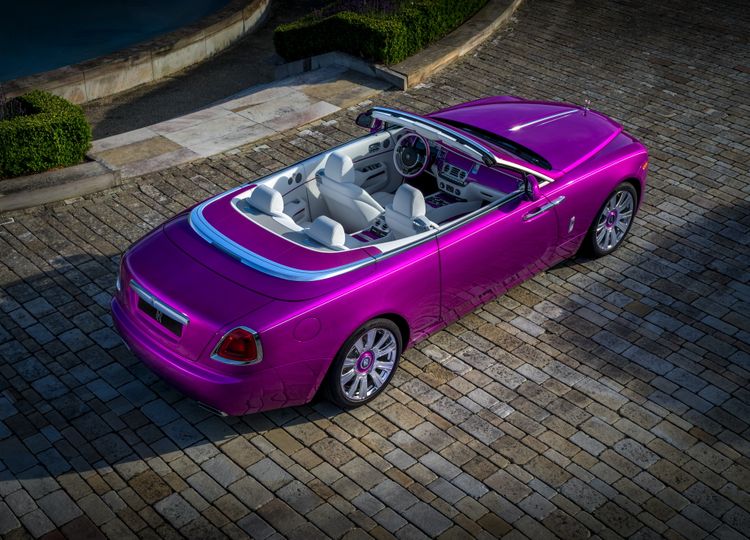 rolls-royce-dawn-in-fuxia-02