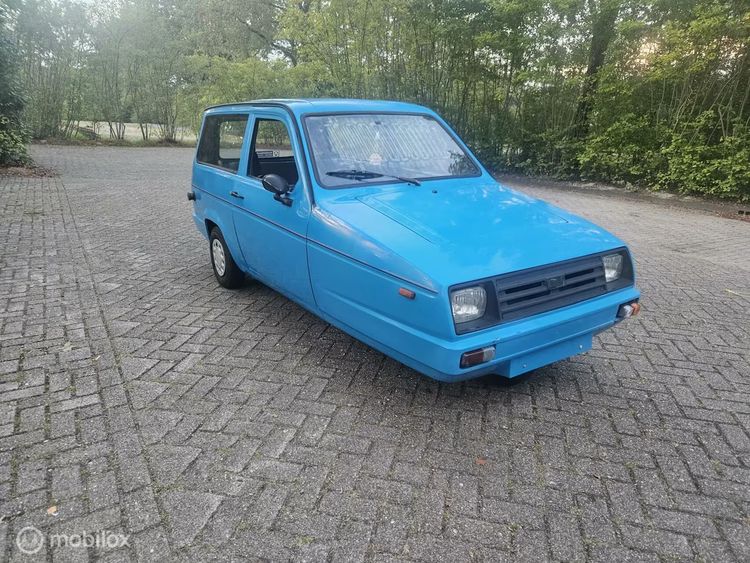 Spotgoedkoop rijden met deze unieke occasion, Reliant Rialto