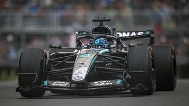 Mercedes' British driver George Russell races during the 2026 Formula 1 Grand Prix du Canada at Circuit Gilles-Villeneuve in Montreal, Canada, on May 24, 2026.  
ANDREJ IVANOV / AFP