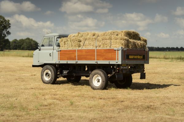Eelco heeft een vergeten Land Rover uit 1969: "Hij had ongeveer 11.000 km gereden toen ik hem kocht’