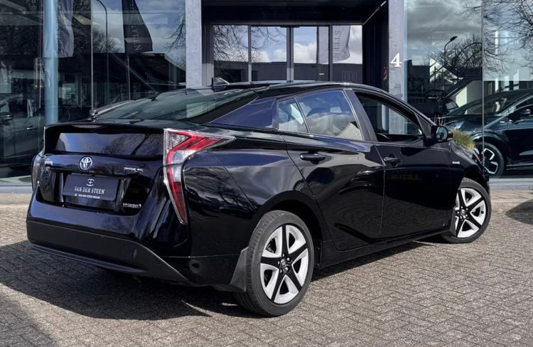 Toyota Prius plug-in hybride occasion tweedehands auto veiligste auto 2016 zuinig