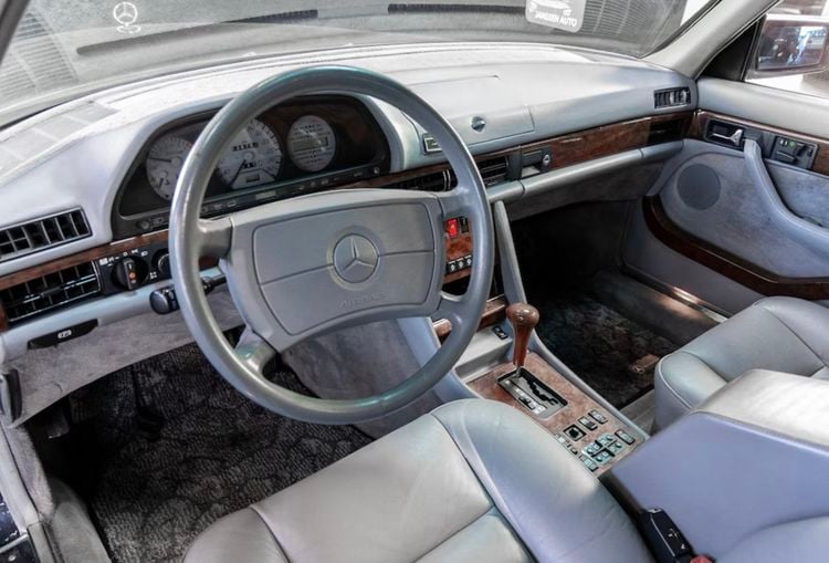 Mercedes-Benz S-Klasse occasion tweedehands auto W126 560 SEL Carat by Duchatelet