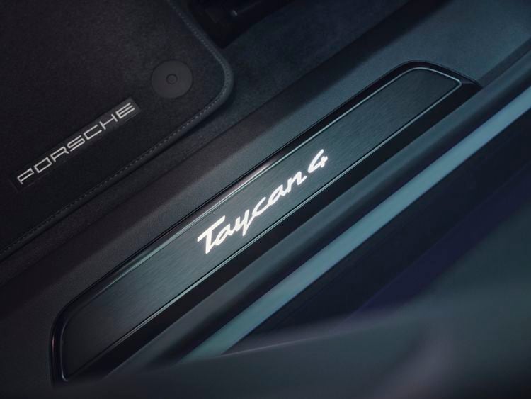 Porsche Taycan 4 Sedan