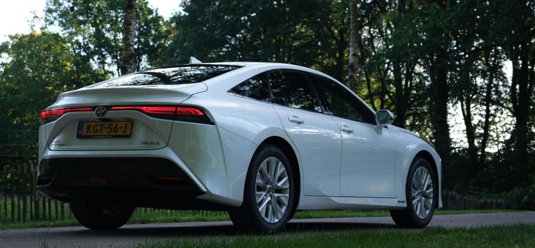 Deze Toyota is pas vijf maanden oud, maar schreef nu al 42.889 euro af