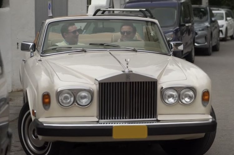 B&B Vol Liefde Timothy Rolls-Royce Corniche II occasion tweedehands auto duur prijs