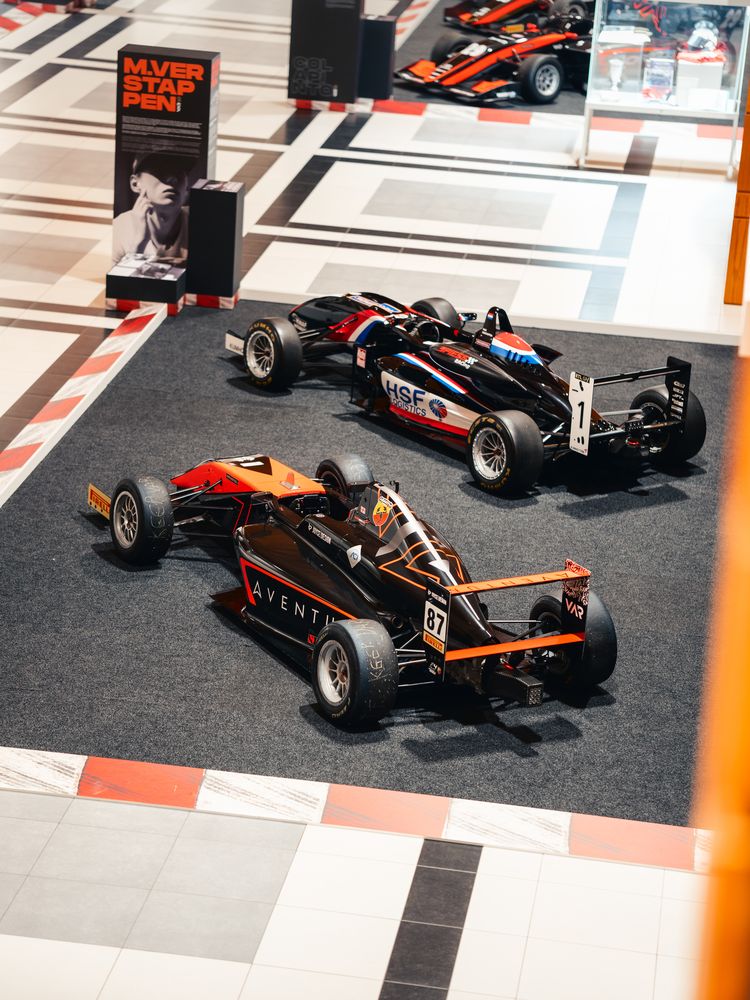 Fan van Max Verstappen? Dan móét je in de kerstvakantie naar het Louwman Museum