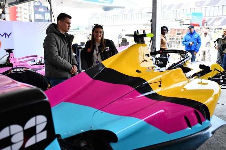 F1 Academy: moment vanuit de paddock