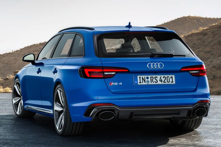 audi_rs_4_avant_93
