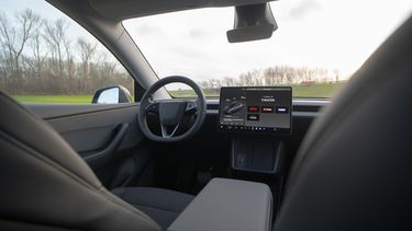 Tesla Model Y Standard rijtest test review innovatie