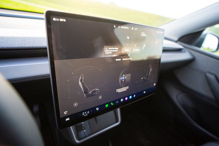 Tesla Model Y Standard rijtest test review