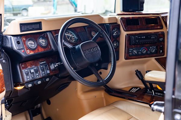 Hummer H1 Tupac Shakur