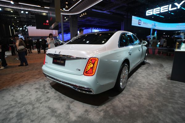 Chinese Maybach verkocht voor gigabedrag op Shanghai Autoshow
