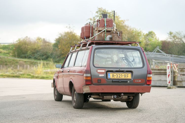 Volvo 240, brandstof, plastic afval