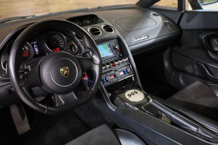 Goedkoopste Lamborghini van Nederland occasion tweedehands auto supercar Lamborghini Gallardo