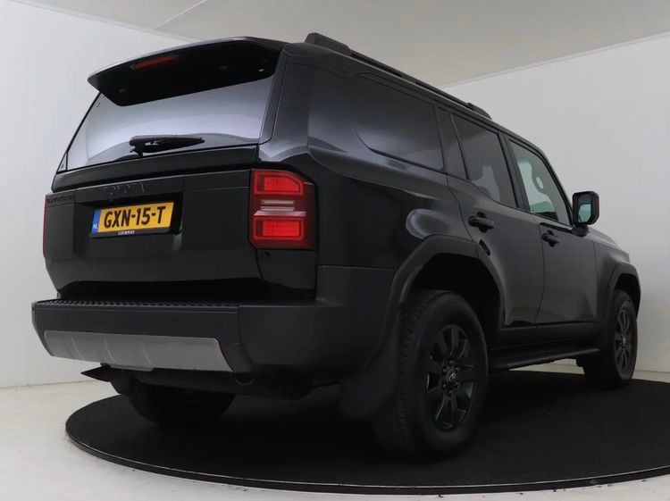 Toyota Land Cruiser J250 Prado occasion stuur tweedehands auto duurste Toyota-occasion van Nederland bpm belasting