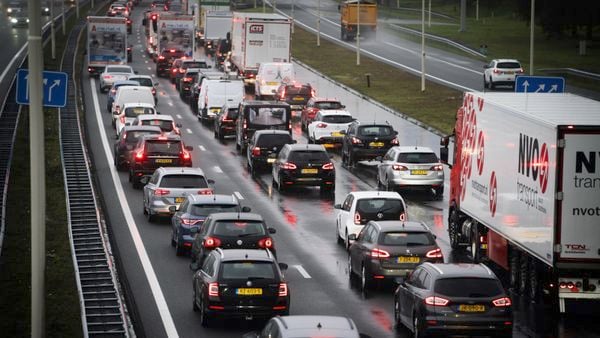 file files verkeer ritsen asociaal invoegen invoegstrook regel