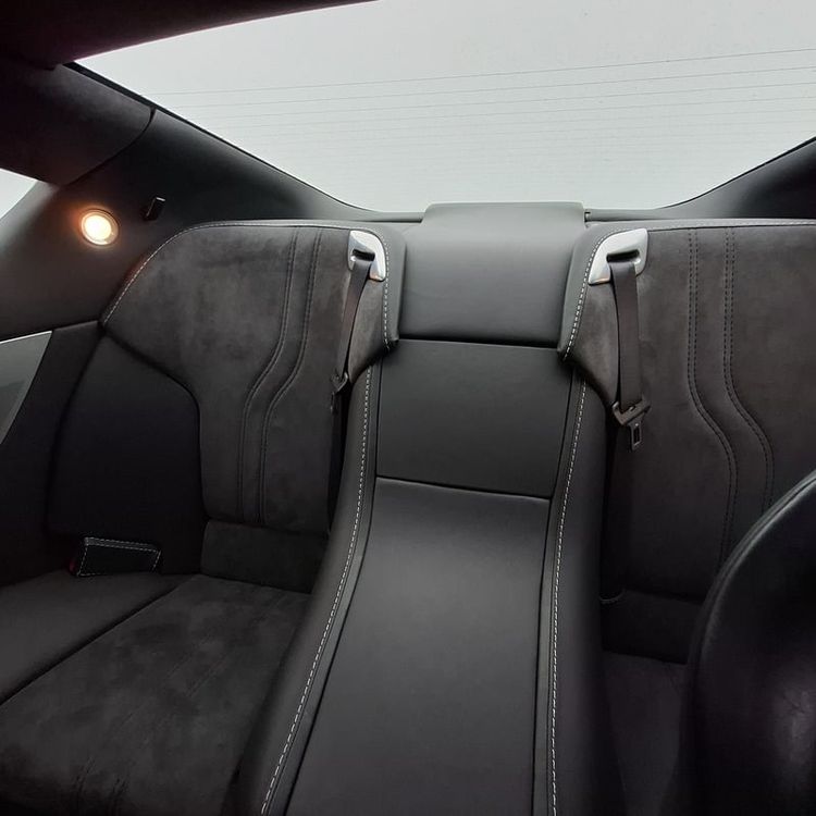 Nederlandse overheid verkoopt spionnenauto op veiling, hij kan een behoorlijk bedrag opbrengen