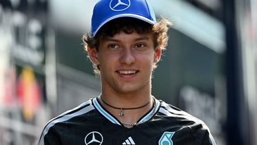 Mercedes' Italian driver Kimi Antonelli walks down the paddock at the Red Bull Ring race track in Spielberg, Austria, on June 25, 2026, ahead of the Formula One Austrian Grand Prix.  
Andrej ISAKOVIC / AFP