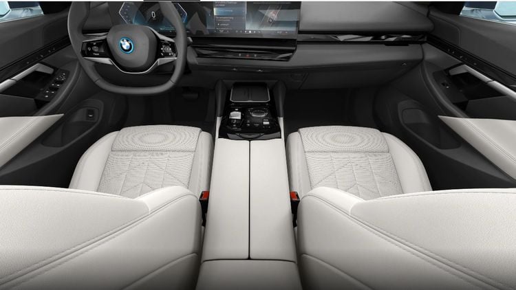 Duik in de Prijslijst BMW i5 Touring