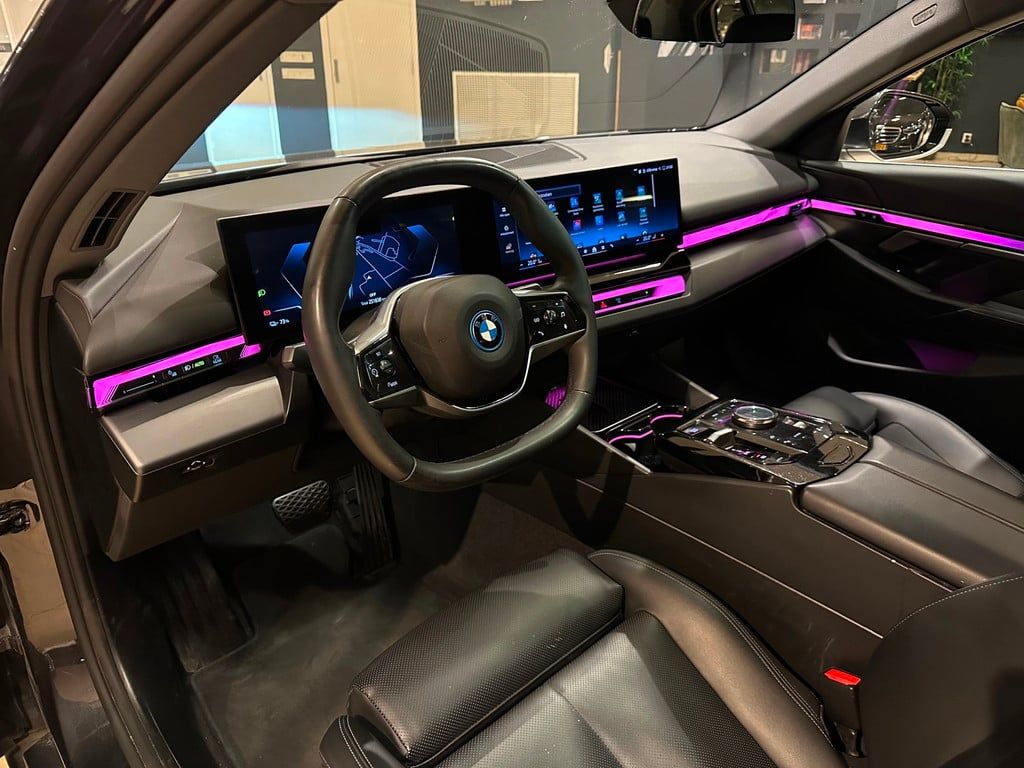 BMW i5-occasion is één jaar oud en heeft meer dan 280.000 kilometer gereden: dit kost hij nu