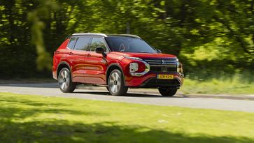 Mitsubishi Outlander PHEV plug-in hybrides